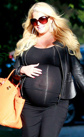Pregnant Jessica Simpson Shows Off Massive Baby Bump In Pre Birth